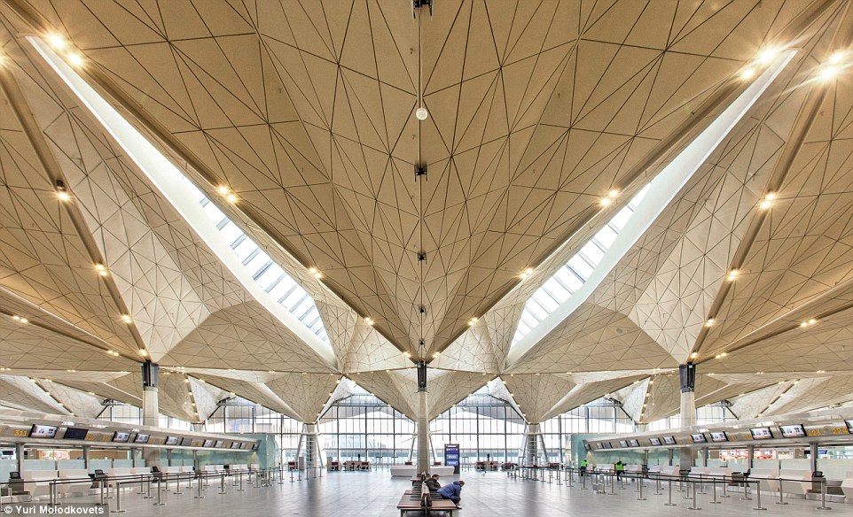 Mestia airport among world's most spectacular terminals - Airports so beautiful you’ll want to be delayed geotv.ge